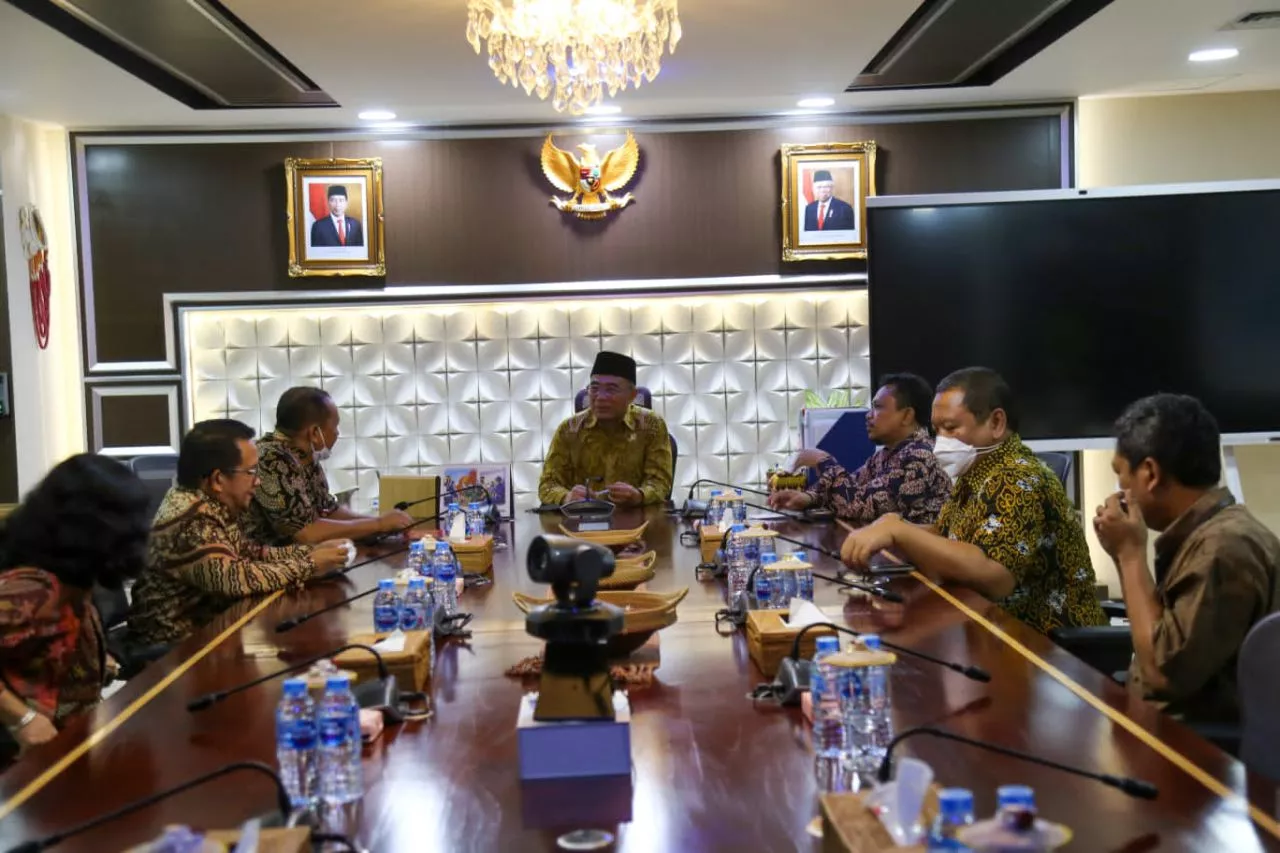 Kemensos Cabut Izin Pengumpulan Uang dan Barang ACT