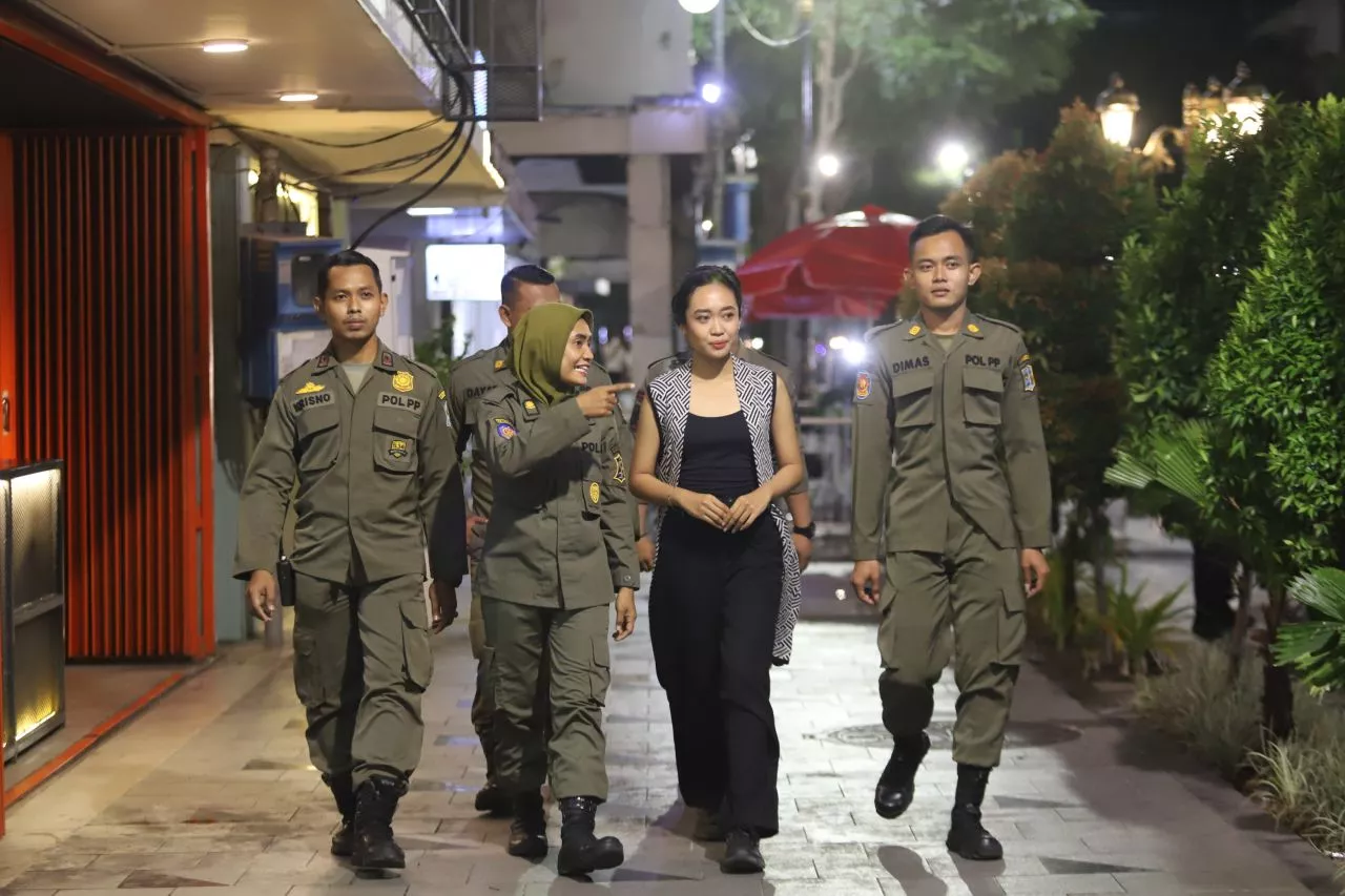Awas! Pemkot Surabaya Siap Angkut Penggiat Fashion Week yang Berbusana Tak Sopan