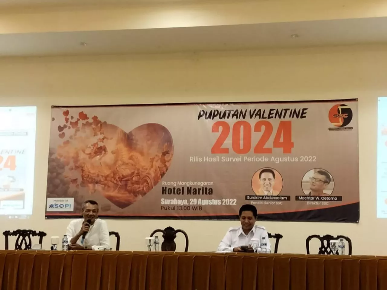 Survei Pilgub Jatim 2024, Khofifah Diingatkan Waspadai Elektabilitas Risma