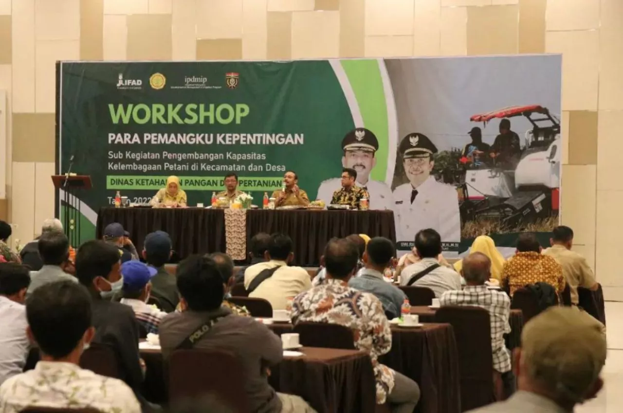 Kembangkan Pertanian di Ngawi, Bupati Ony Dukung Petani Millenial