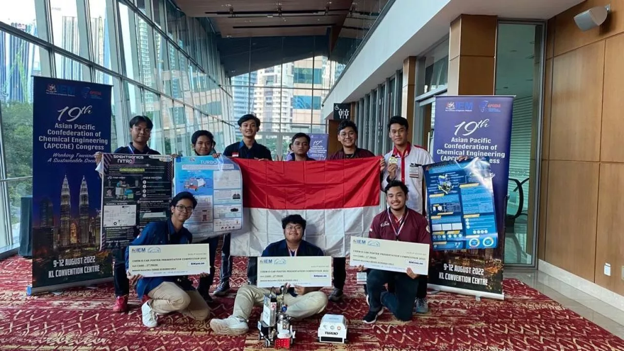 Tim Spektronics ITS Rebut Juara di Ajang Chem E-Car Internasional di Malaysia
