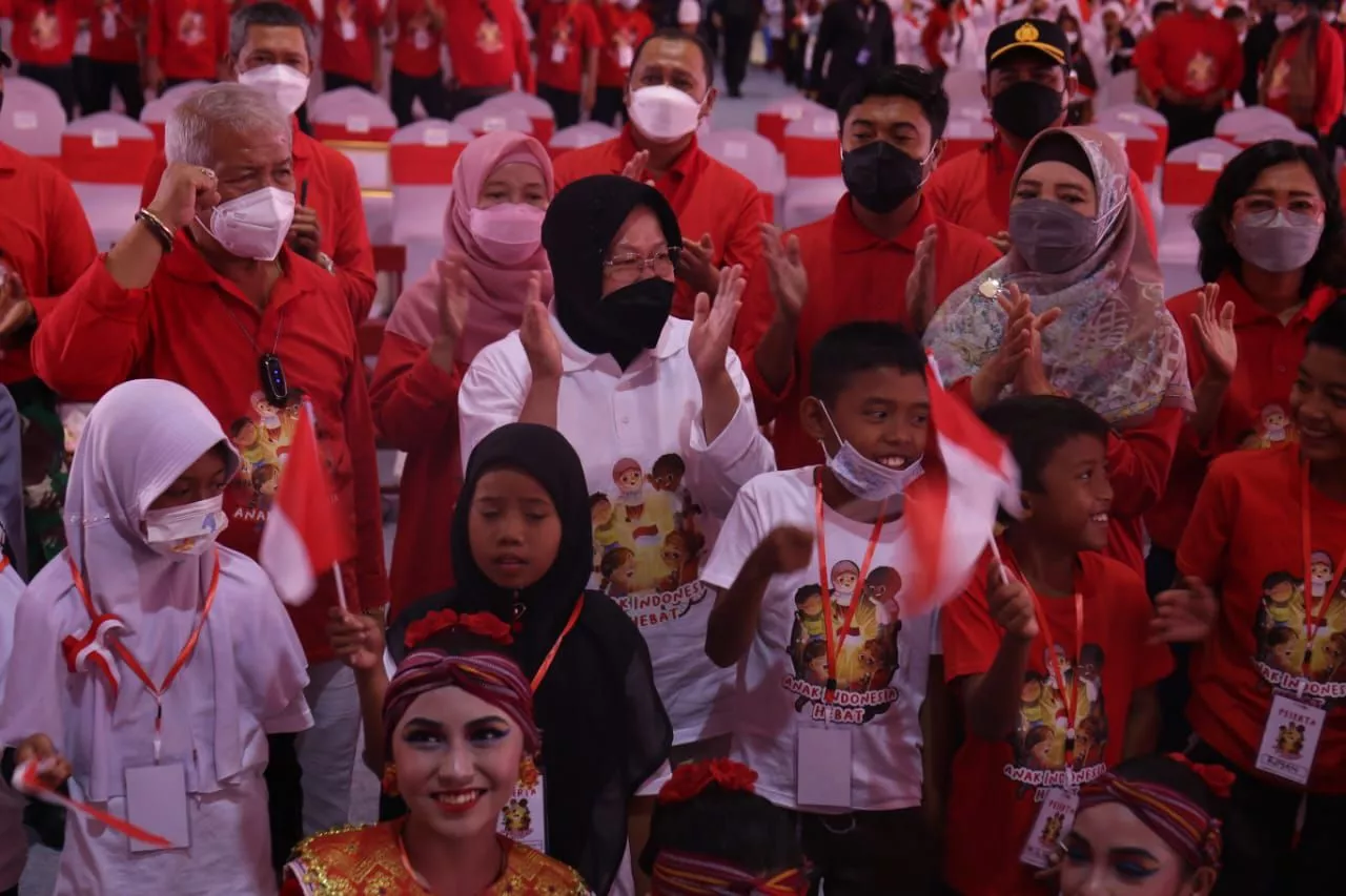 Mensos Risma Bergembira Bersama Anak se Indonesia Pada Perayaan HAN 2022