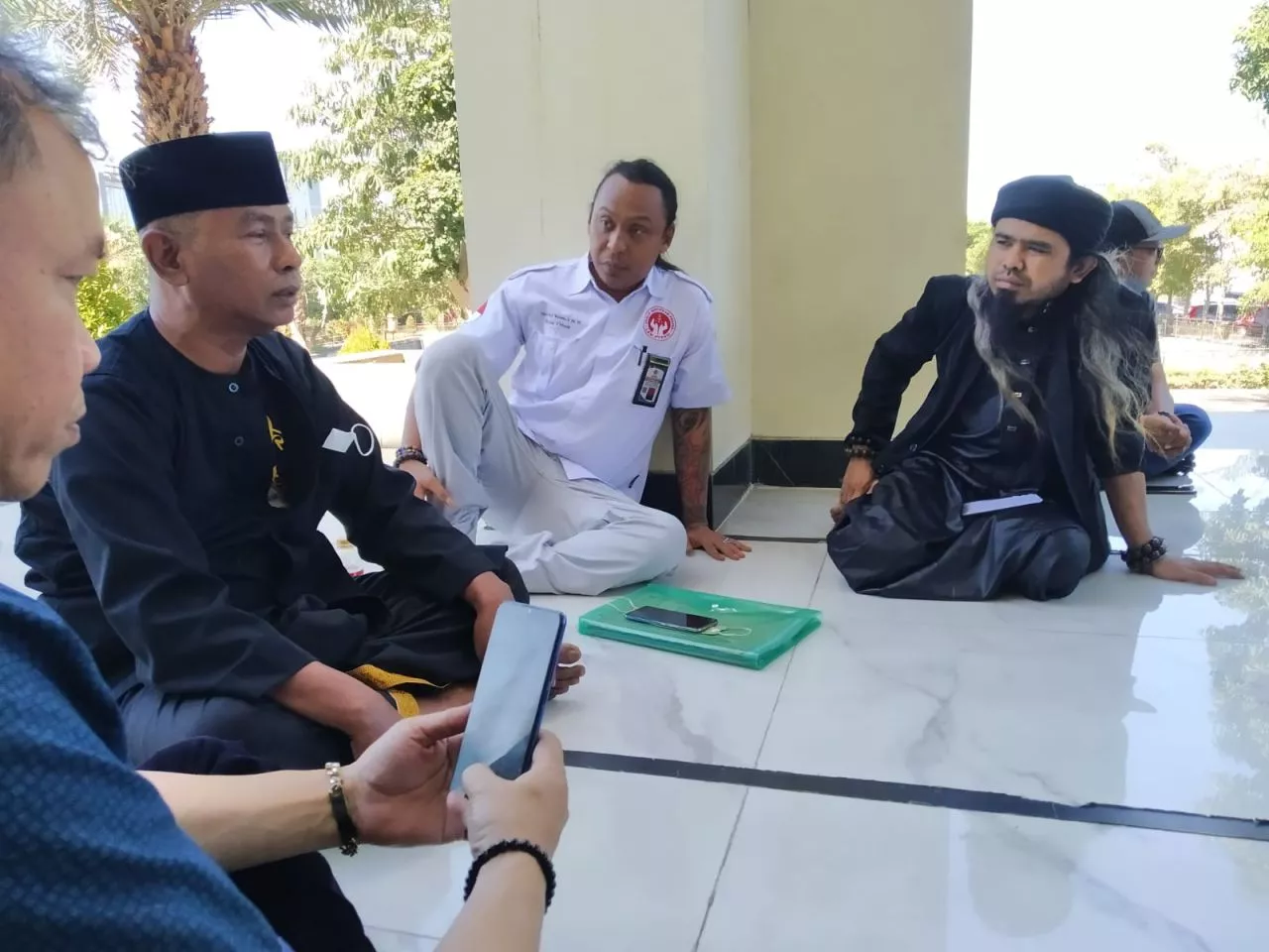 Gus Samsudin Laporkan Pesulap Merah ke Mapolda Jatim