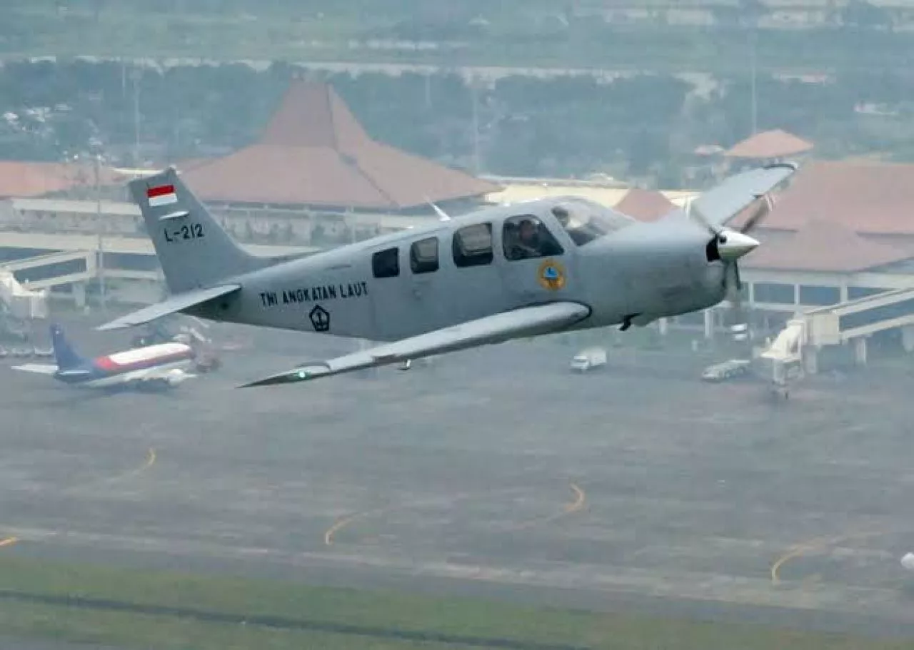 Pesawat Latih TNI AL Jatuh di Selat Madura