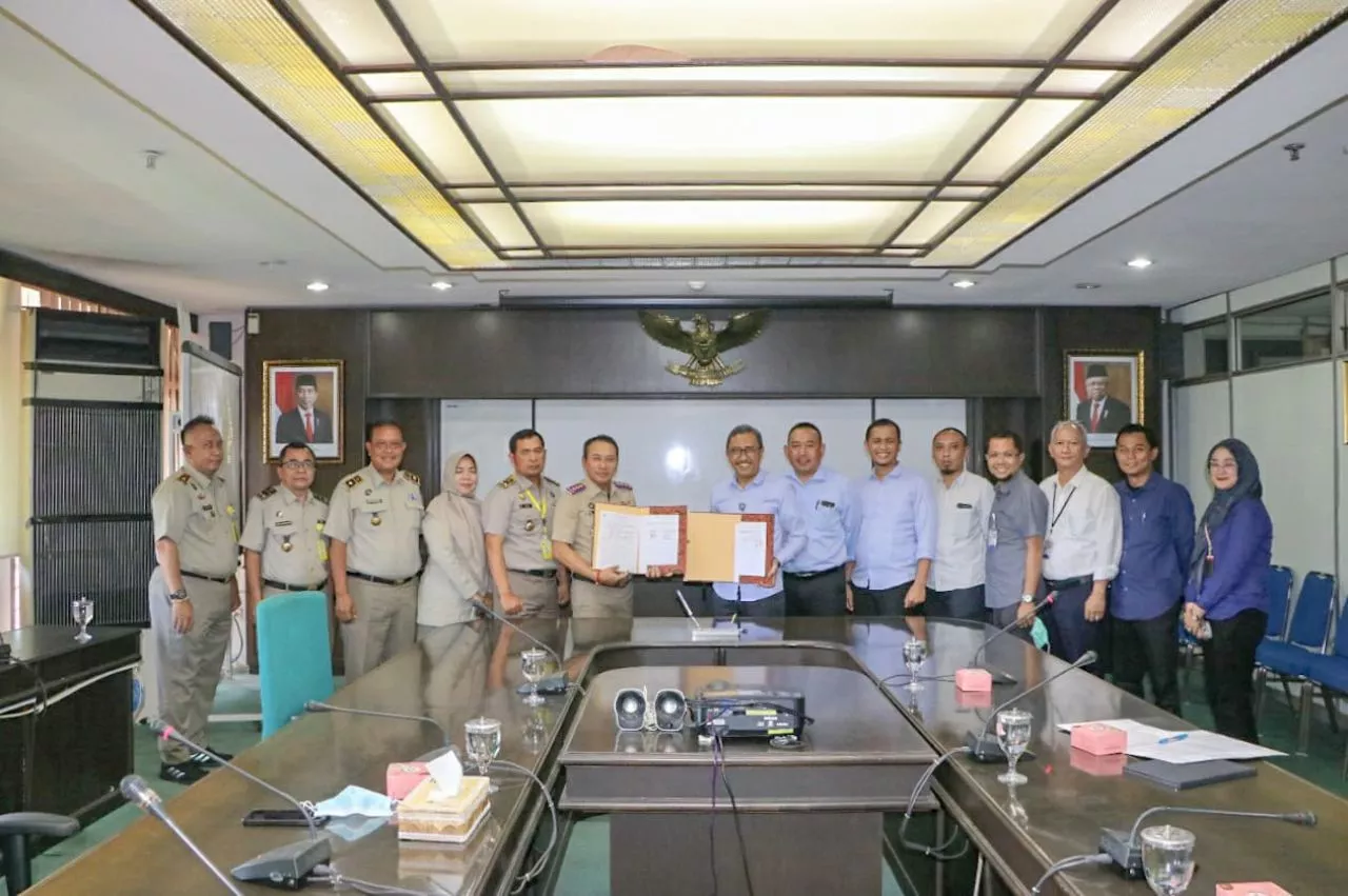 PDAM Surya Sembada Terima 24 Sertifikat Aset dari Kantor Pertanahan Surabaya