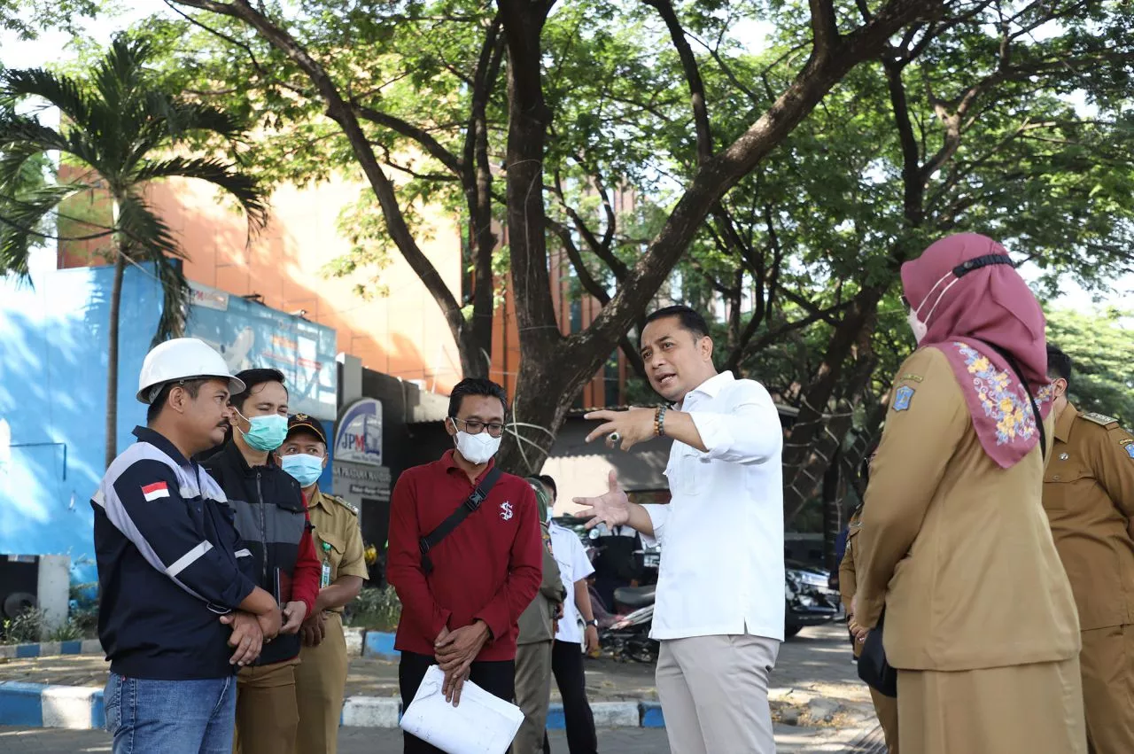 Wali Kota Eri Cahyadi Marah-marah saat Sidak Proyek Box Culvert di Jambangan