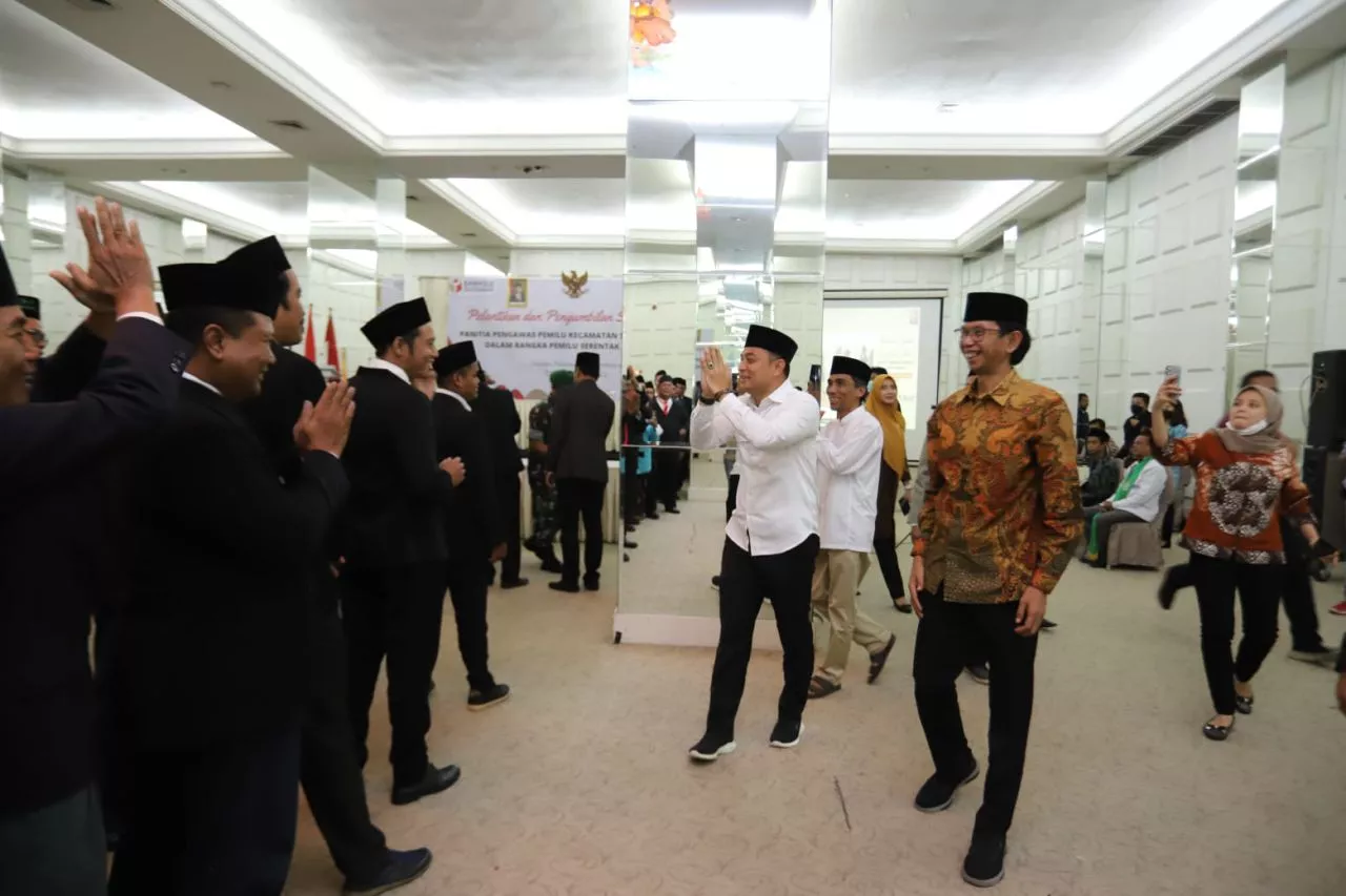 Panwascam Surabaya Dilantik, Ketua DPRD: Cegah Kecurangan Pemilu 2024!