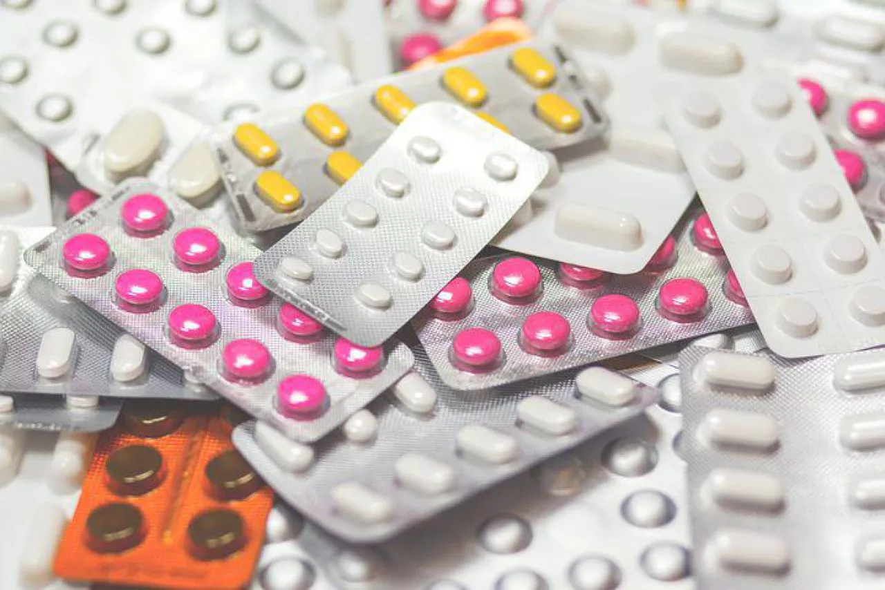 Begini Cara Mengetahui Jenis dan Kandungan Obat Menurut Dosen Unair