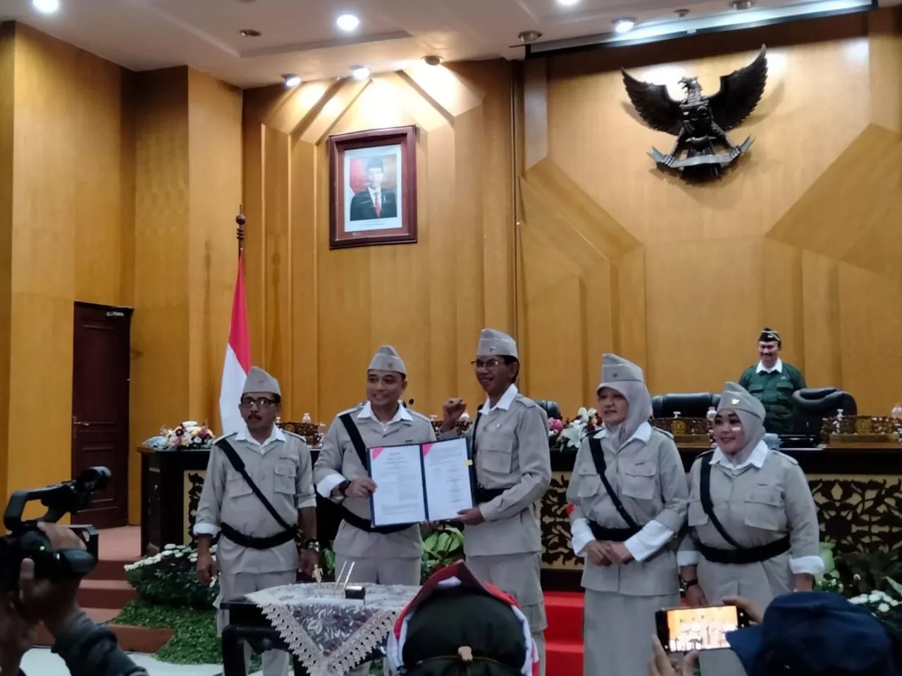 Sah! APBD Surabya Digedok  RP  12 Triliun, Wali Kota Eri: 40 Persen untuk UMKM