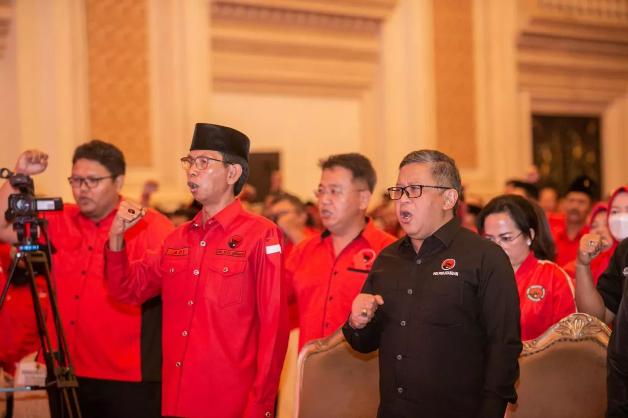 Ketua PDIP Surabaya Pastikan Kader Banteng Solid Bergerak untuk Masyarakat