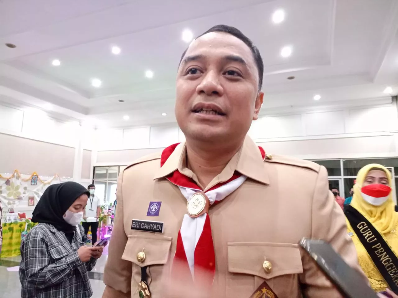 Ini Tanggapan Wali Kota Eri Soal Guru Cubit Siswa WNA di Surabaya