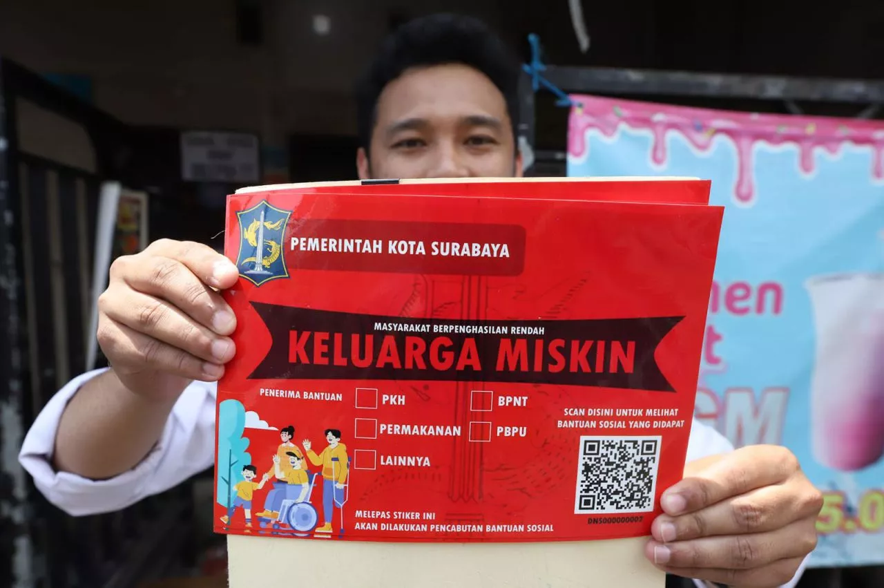 75 Ribu Rumah di Surabaya Bakal Dipasang Stiker Keluarga Miskin