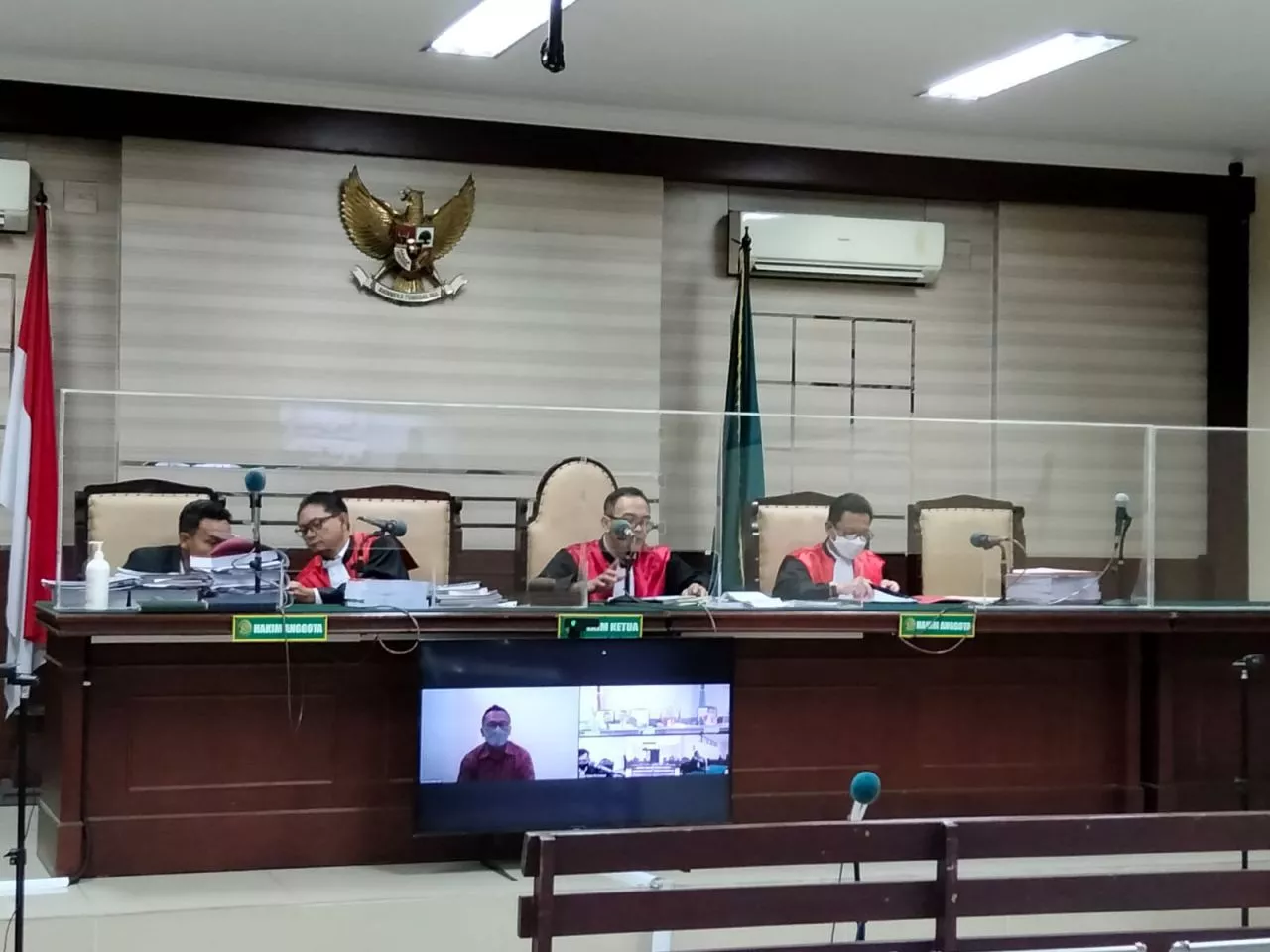 Terdakwa Penjual Barang Sitaan Satpol PP Surabaya Divonis 3,6 Tahun Penjara