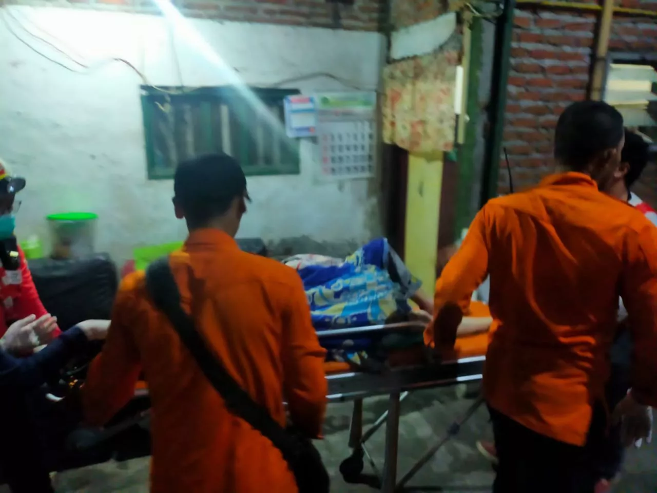 Pasangan Suami Istri di Surabaya ini Nekat Bakar Diri di Rumahnya