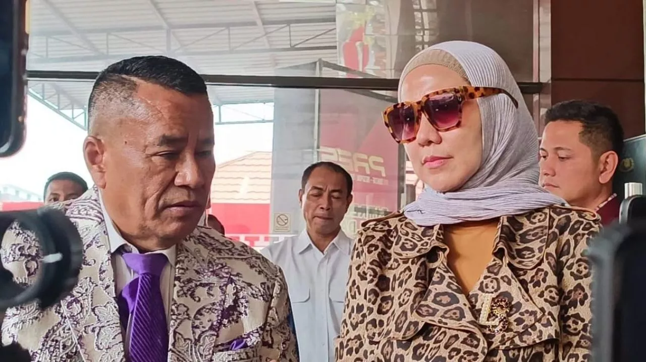 Hotman Paris Ancam Laporkan Ferry Irawan Terkait Celotehan Kasus Bogor