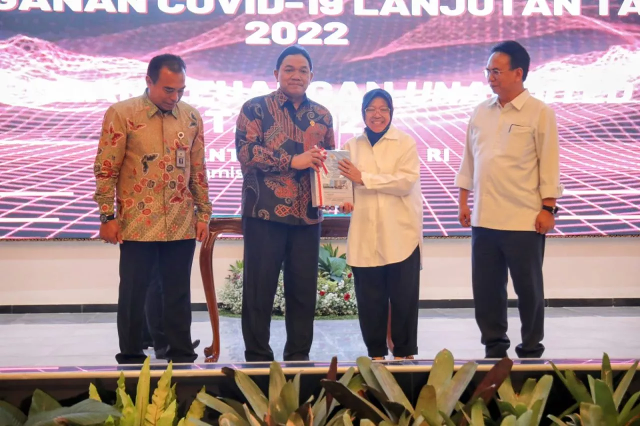 Kelola Anggaran dengan Transparan dan Akuntabel,  Mensos Risma Dapat Apresiasi BPK RI