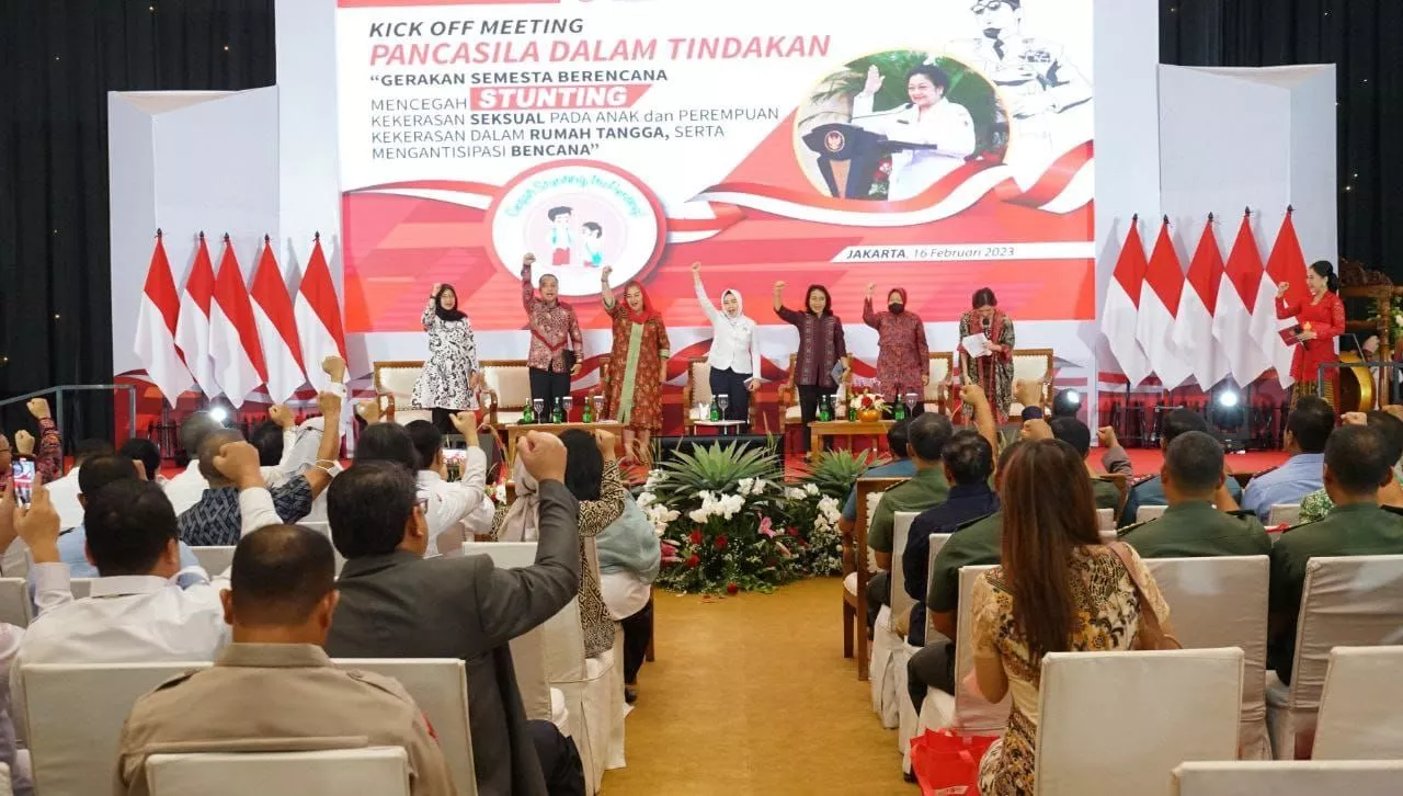 Surabaya Stunting Terendah Nasional, Wali Kota Eri Beberkan di Hadapan Megawati