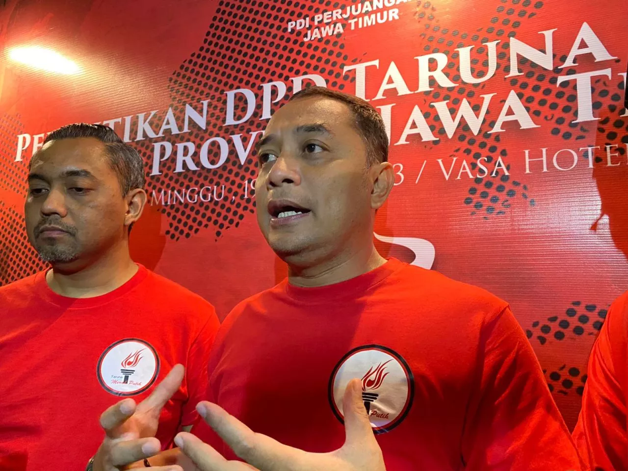 Dilantik sebagai Ketua Taruna Merah Putih Jatim, Eri Cahyadi Ingin Ajak Anak Muda Kenal Politik yang Baik