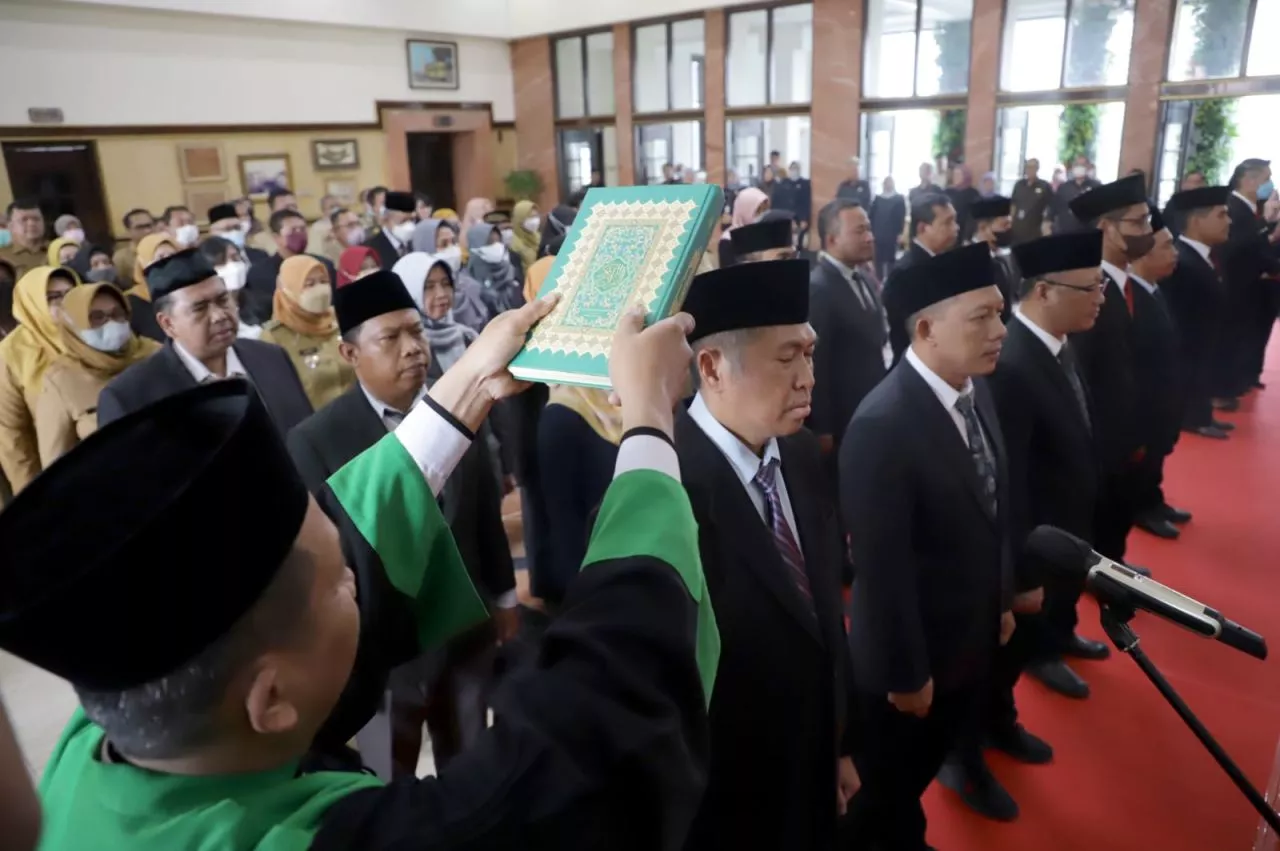 Wali Kota Eri Kembali Gelar Mutasi Jabatan Pemkot Surabaya, Berikut Data Lengkapnya