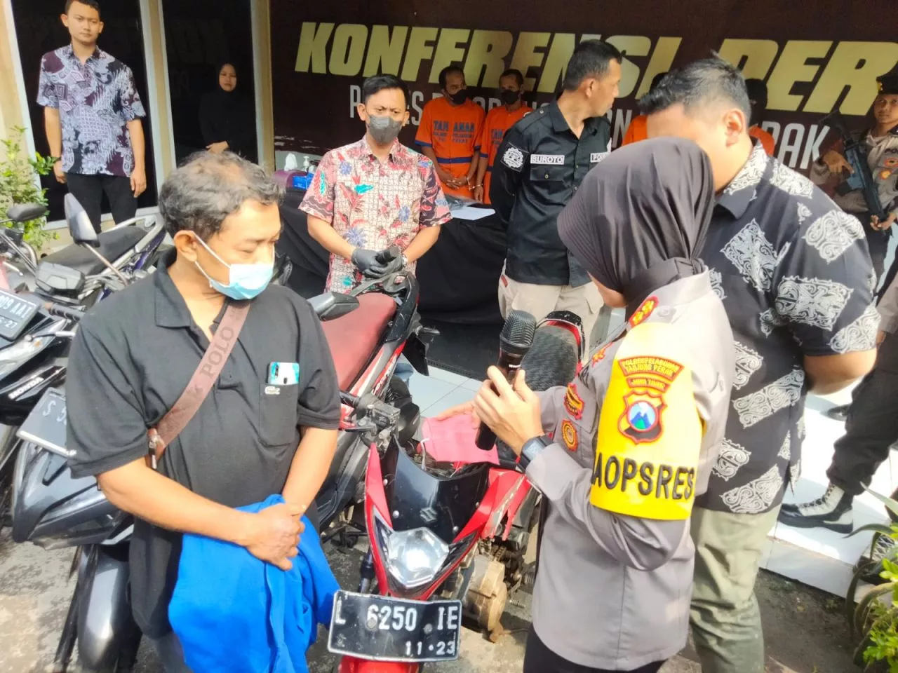 4 Sepeda Motor Curian Kembali Kepemiliknya, Polres Tanjung Perak Bekuk 5 Orang Pelaku