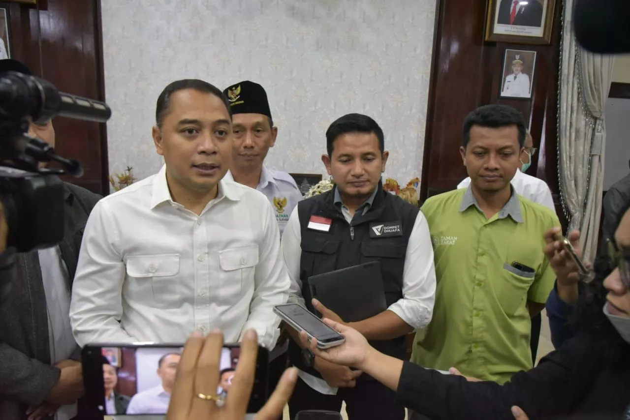 Entaskan Kemiskinan, Pemkot Surabaya Salurkan Zakat Jadi Modal Usaha