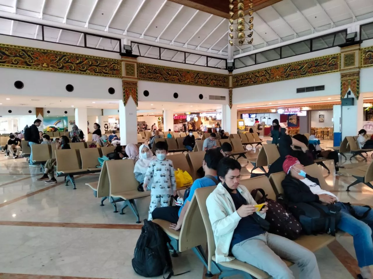 Antisipasi Kepadatan Arus Balik Mudik, Bandara Juanda Maksimalkan Ruang Tunggu dan Sirkulasi Penumpang
