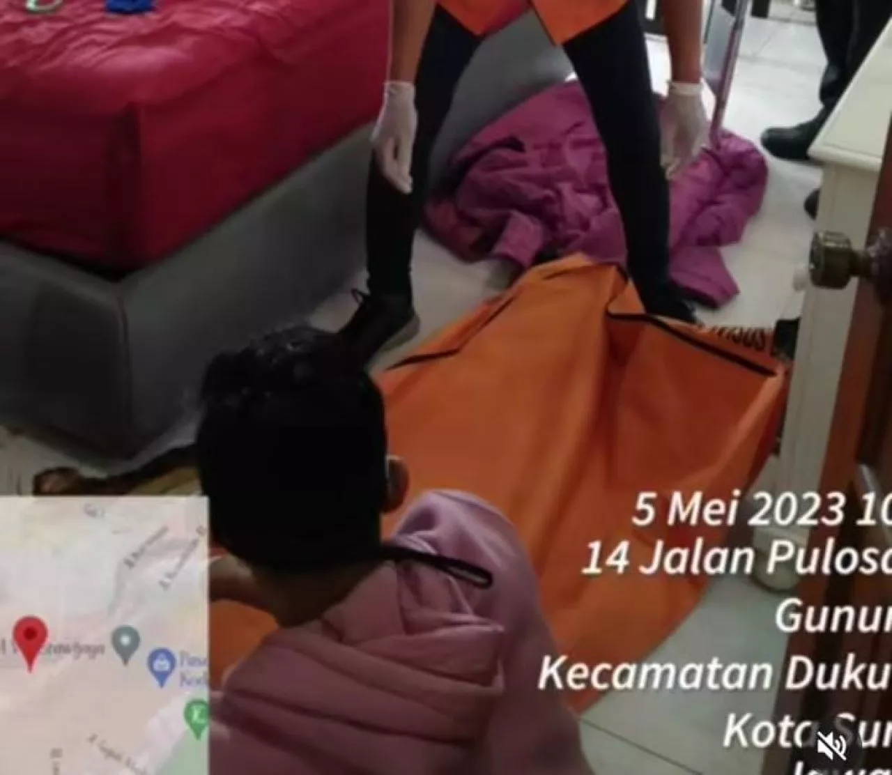 Curiga Mobil Masih Menyala, Lansia di Surabaya Ditemukan Tewas Kondisi Tengkurap