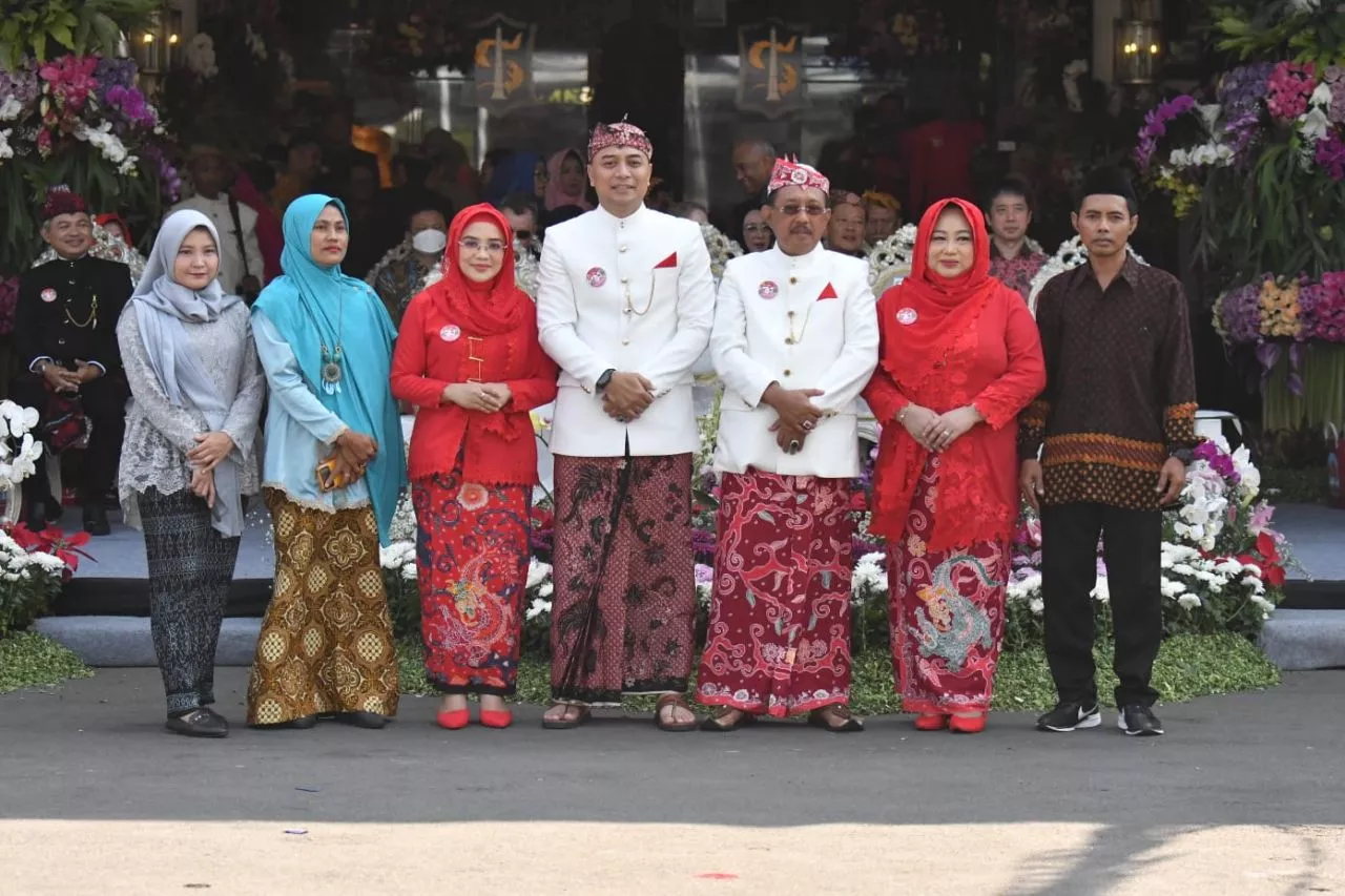 Satu Tahun Pemerintahan, Wali Kota Eri Banggakan Keberhasilan Padat Karya