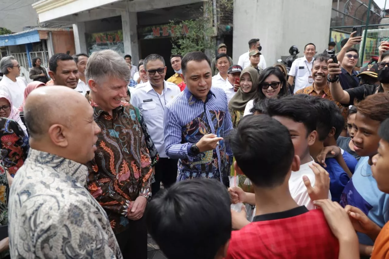 Sister City Surabaya - Liverpool Bangun UMKM Dolly, Wali Kota Eri: Terima Kasih