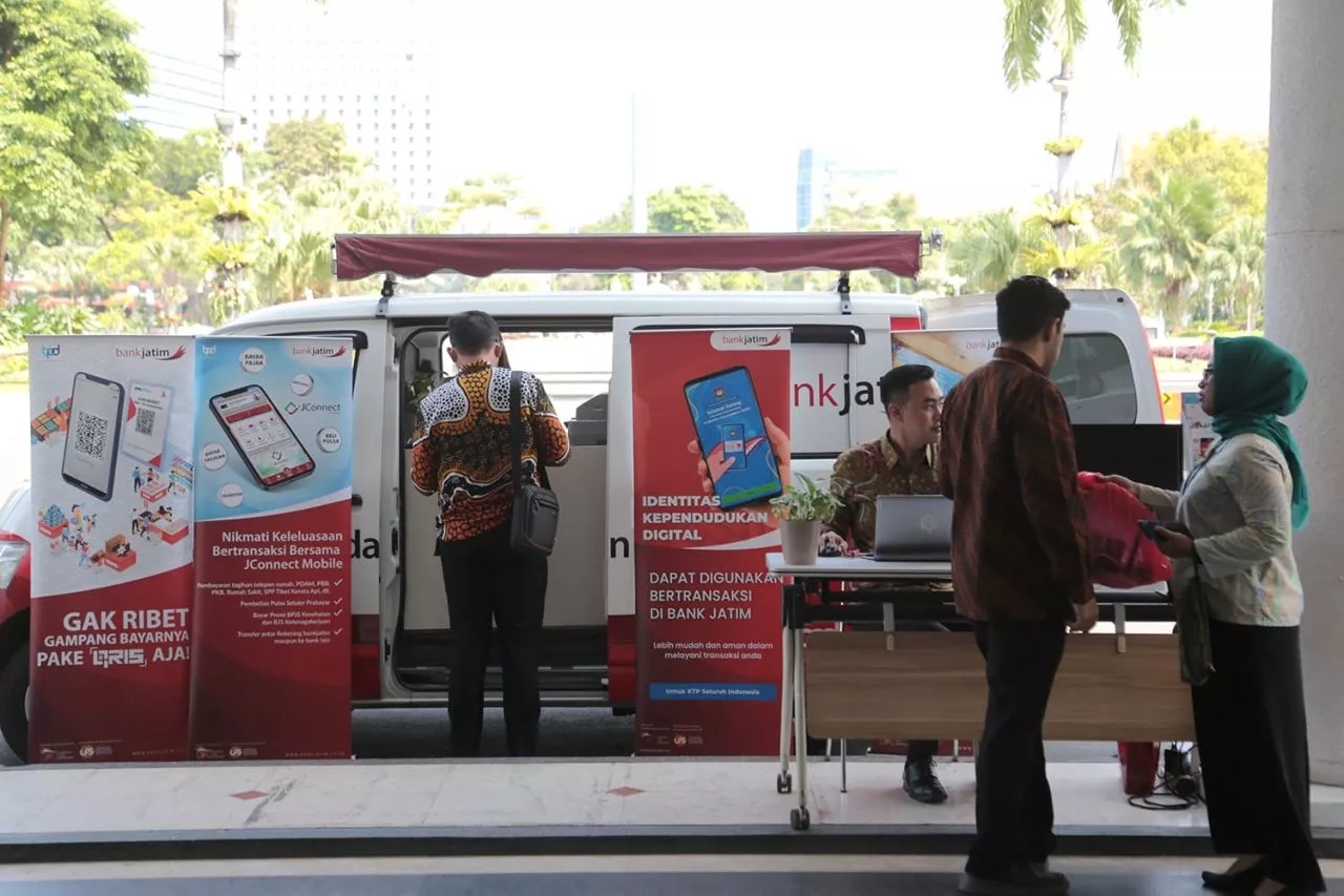 Surabaya Pelopor! KTP Digital Sudah Bisa Digunakan untuk Transaksi Perbankan