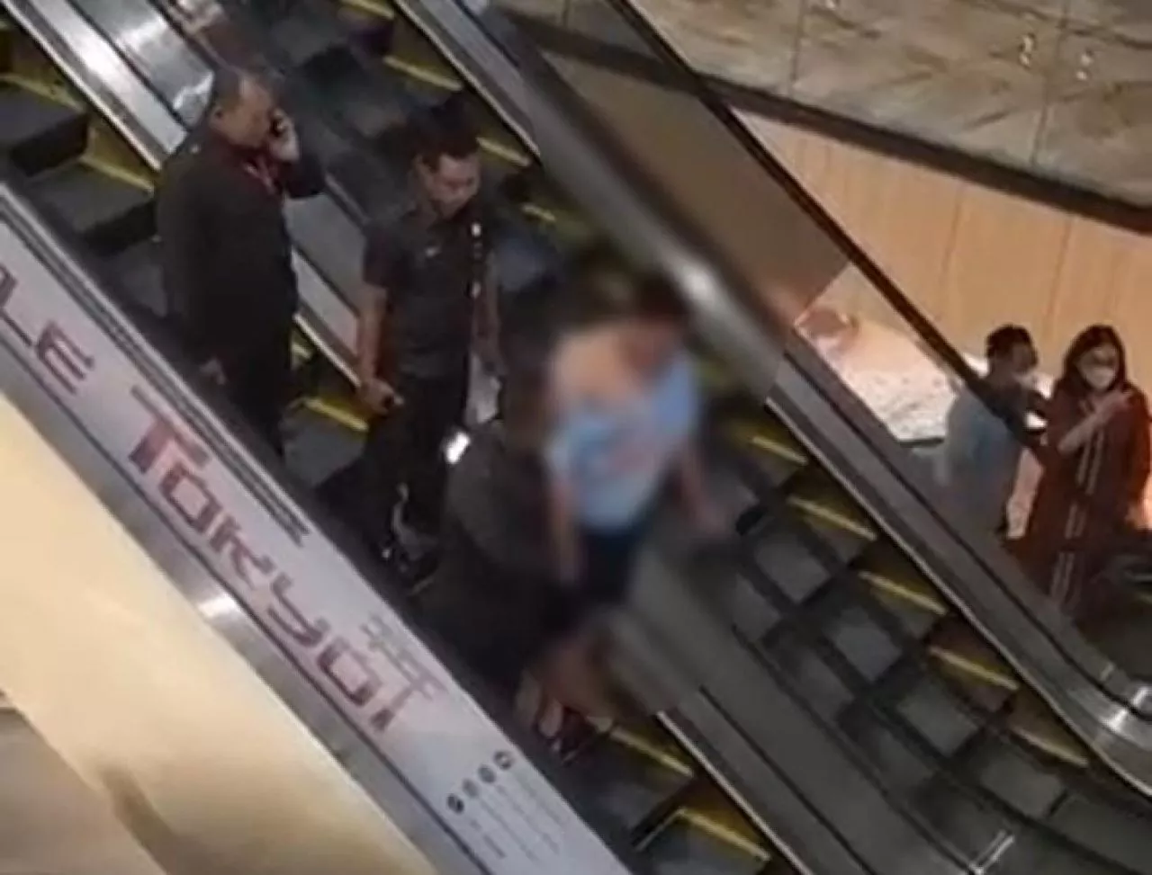 Dikira Hendak Culik Anak di Pakuwon Mal Surabaya, Pria Berkebutuhan Khusus Dianiaya