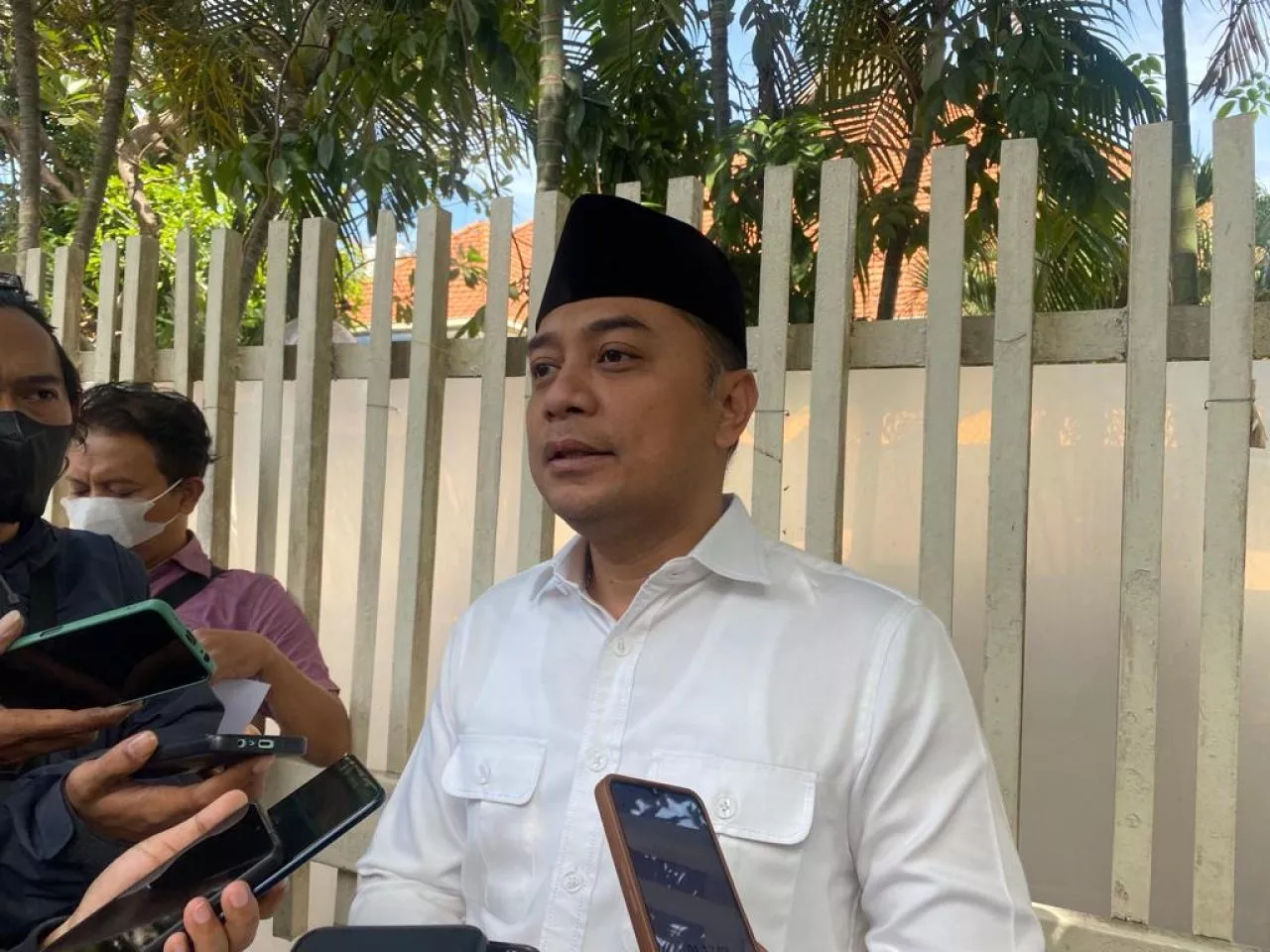 Proyek Kereta Cepat Jakarta-Surabaya Terancam Batal, Ini Penjelasan Wali Kota Eri