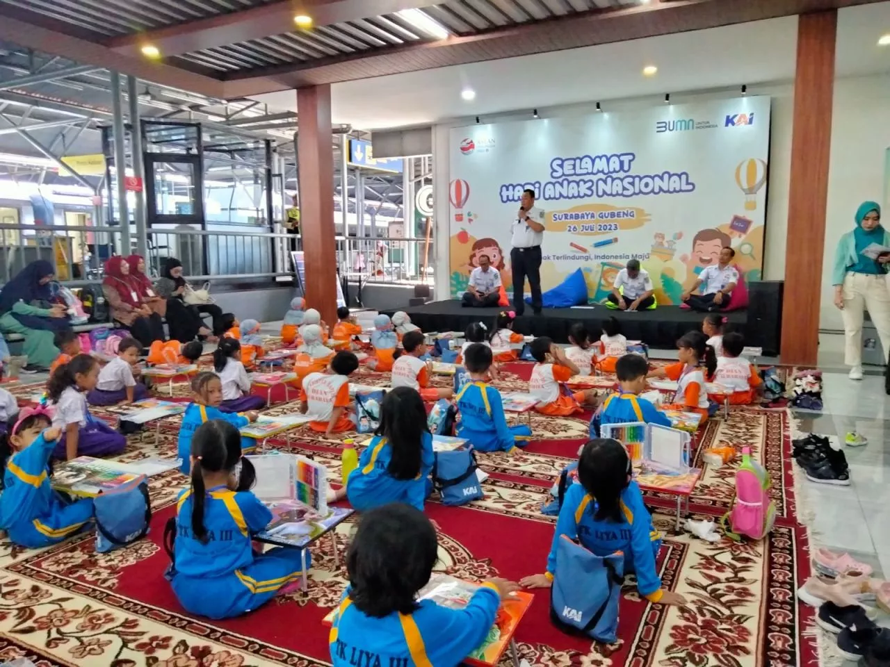 Rayakan Hari Anak Nasional, KAI Daop 8 Gelar Lomba Mewarnai dan Kenalkan Kereta Api