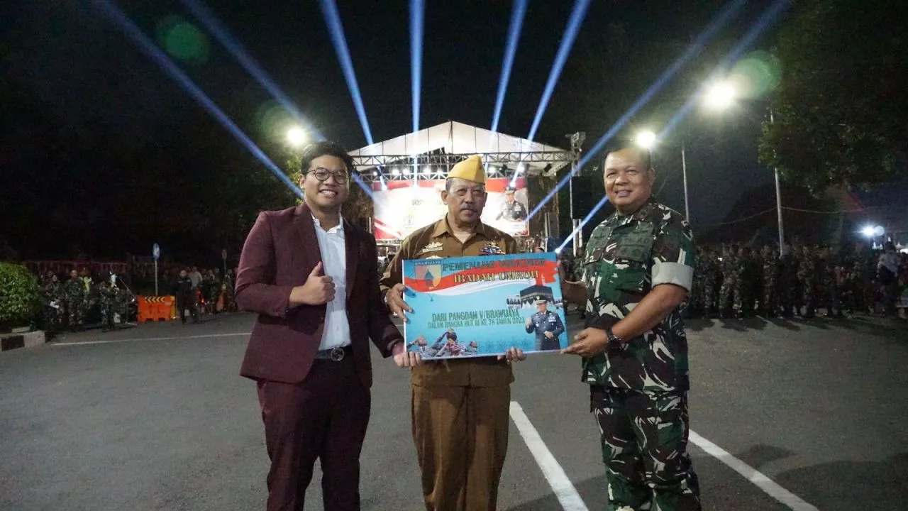 Meriahkan HUT RI ke 78, Hanan Nusantara Bersama Kodam V Brawijaya Surabaya Berangkatkan Veteran Umroh