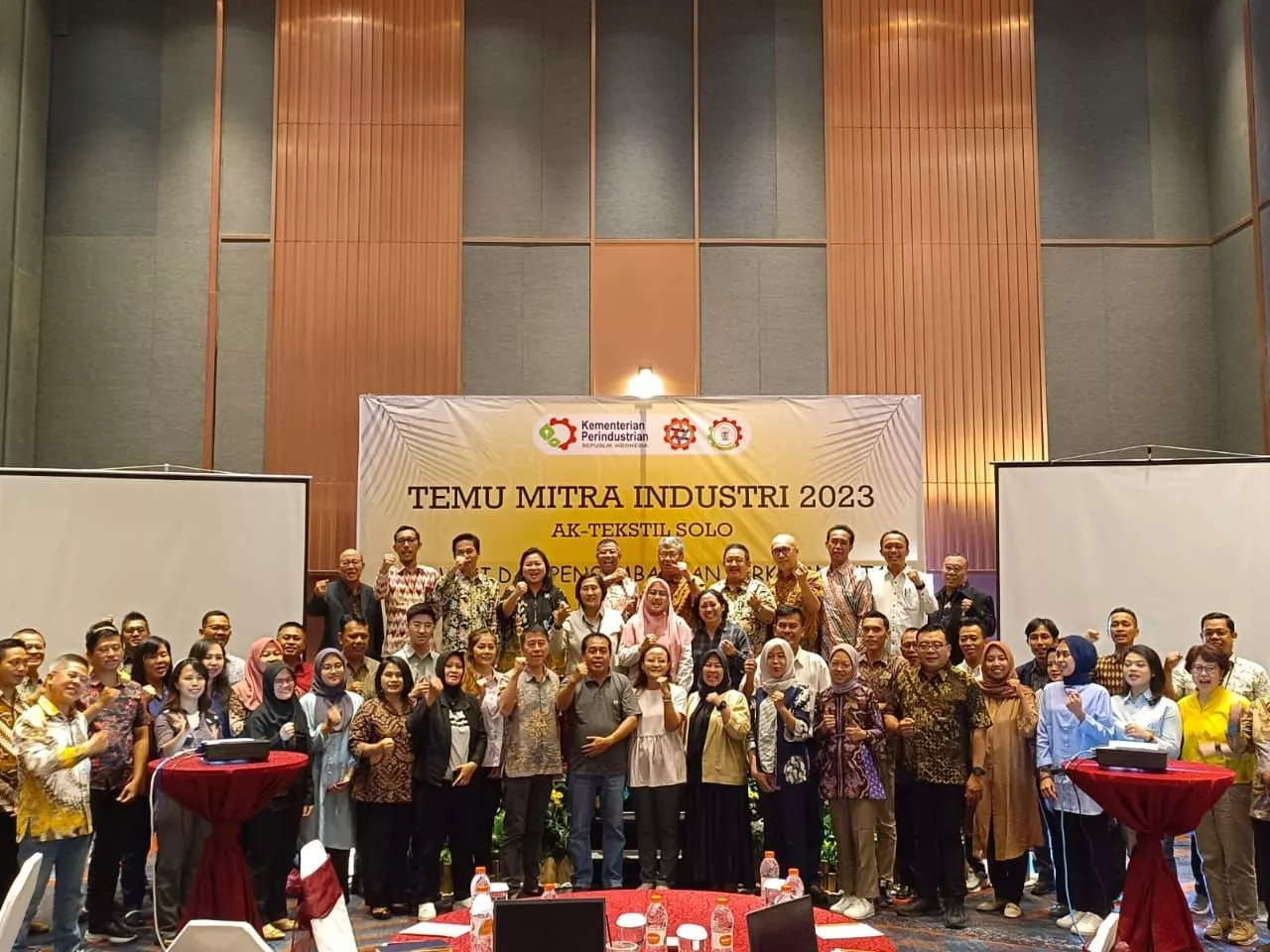 AK-Tekstil Solo Siapkan Produk dan SDM Kompeten Siap Kerja