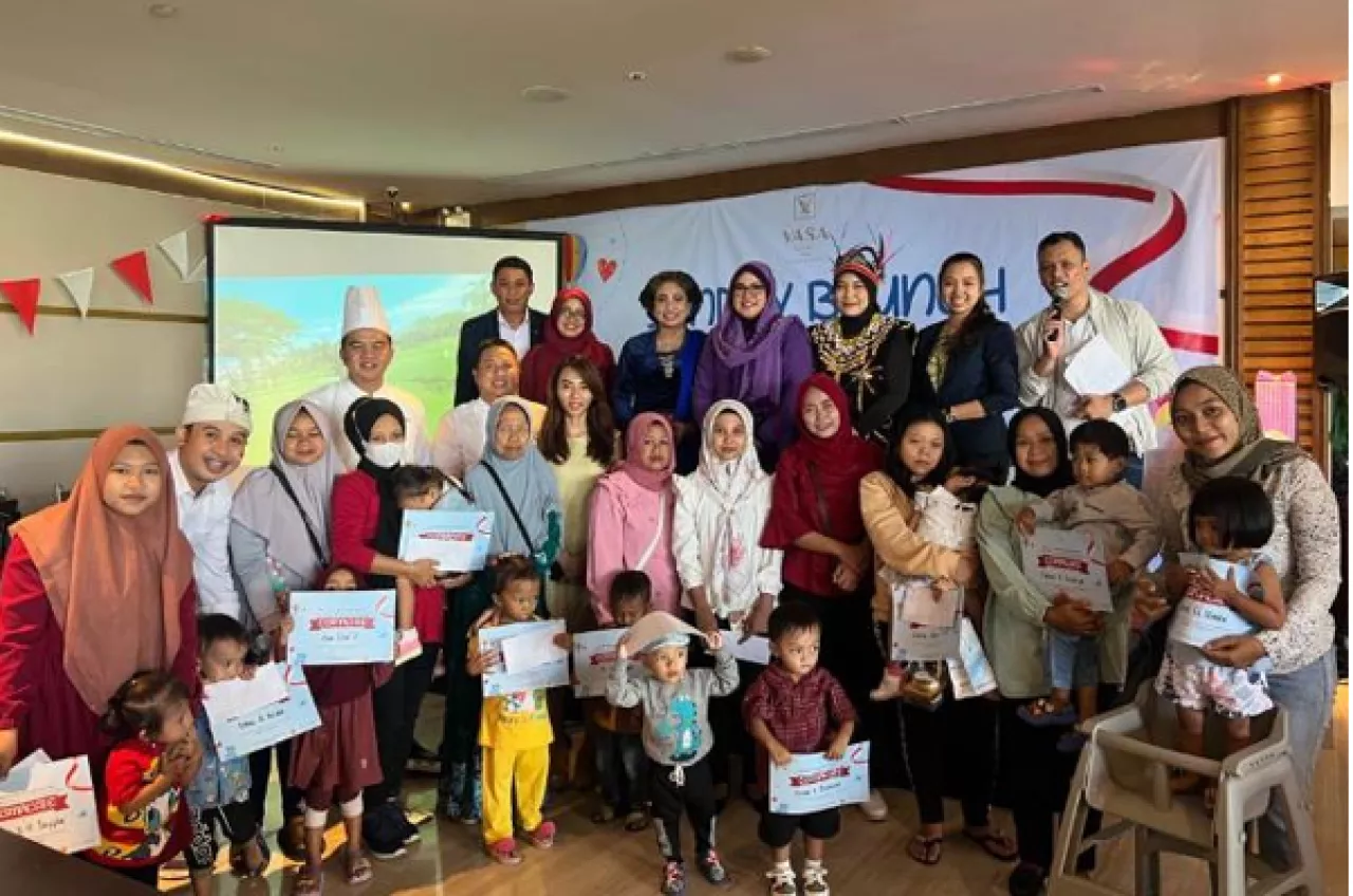 Vasa Hotel Surabaya Ajak Balita Stunting Rayakan HUT RI ke-78
