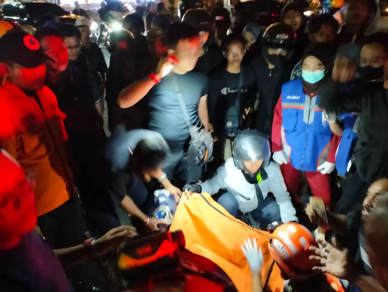Nekat Nggandol Truk, Bocah di Kenjeran Surabaya Tewas Terlindas