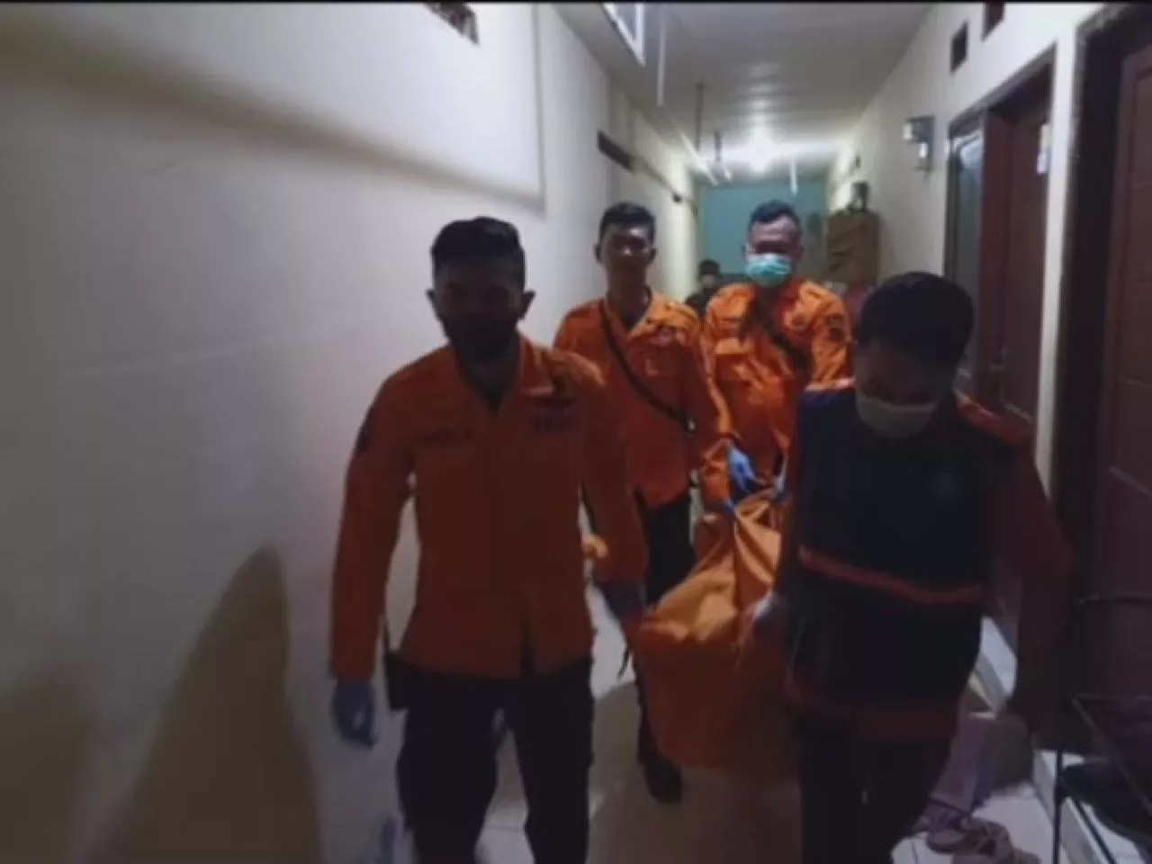 Tiga Hari Tak Keluar Kos, Pria asal Wiyung Surabaya Ditemukan Meninggal di Kamar Mandi