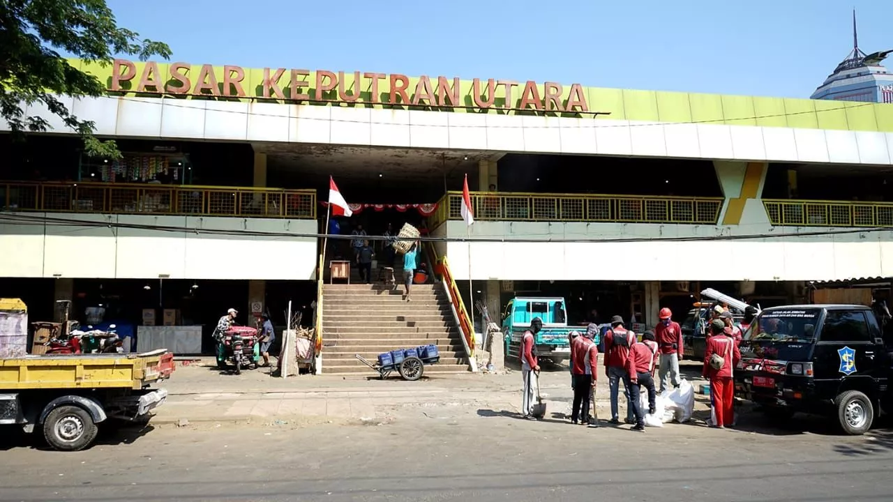 Berbenah, Pemkot Surabaya Usir Penghuni Liar yang Tinggal di Pasar Keputran
