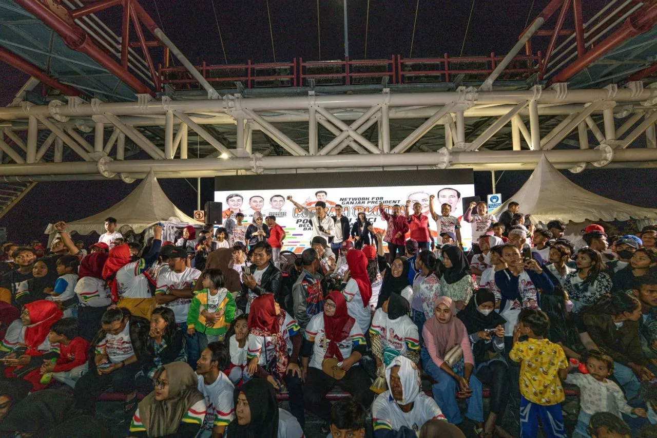 Relawan Network for Ganjar Presiden Gelar Merah Putih Festival di Surabaya