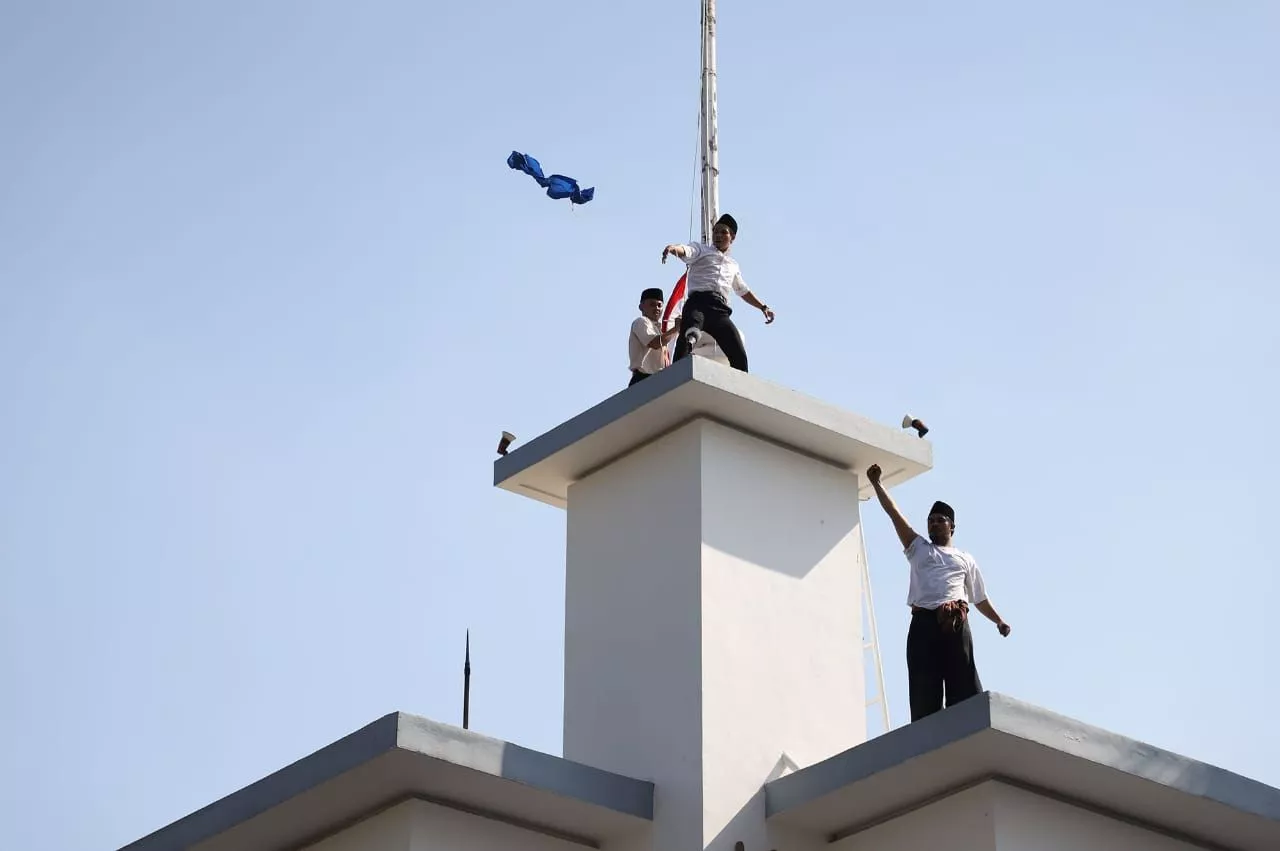 Drama Kolosal Perobekan Bendera, Wali Kota Eri Cahyadi Perankan Dua Tokoh Nasional Sekaligus