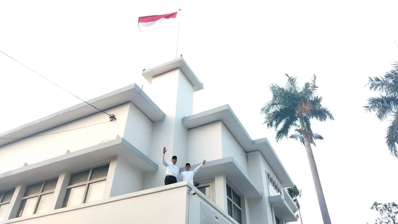 Sapa Warga Surabaya, Anies Baswedan-Muhaimin Diteriaki Ganjar Presiden