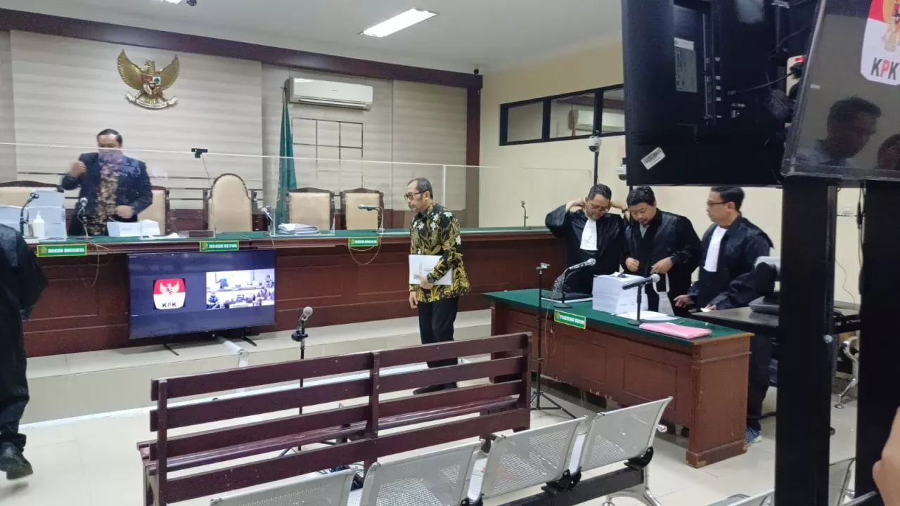 Sahat Simanjuntak Dituntut 12 Tahun dan Dicabut Hak Politik Atas Kasus Dana Hibah