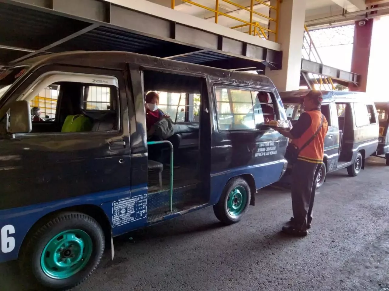 Jumlah Angkot di Surabaya Terus Menurun, Sebagian Sopir Bergabung ke Wira Wiri