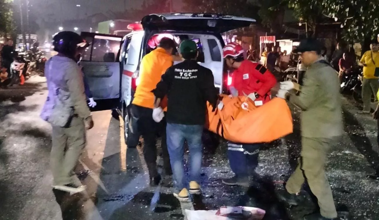 Remaja 17 Tahun Tewas Tertabrak Truk di Jalan Raya Mastrip Surabaya