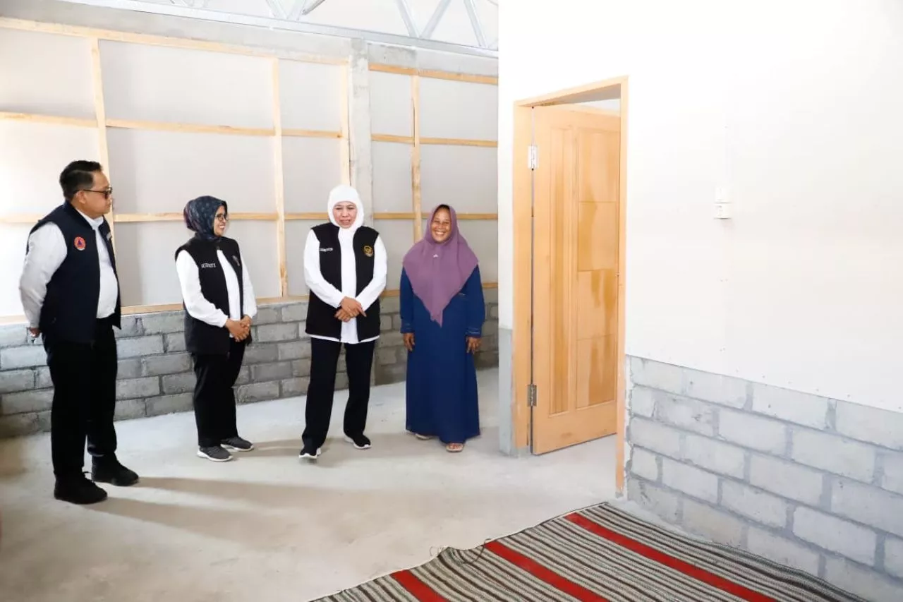 Gubernur Khofifah Resmikan 50 Rumah Relokasi Korban Tanah Gerak Blitar