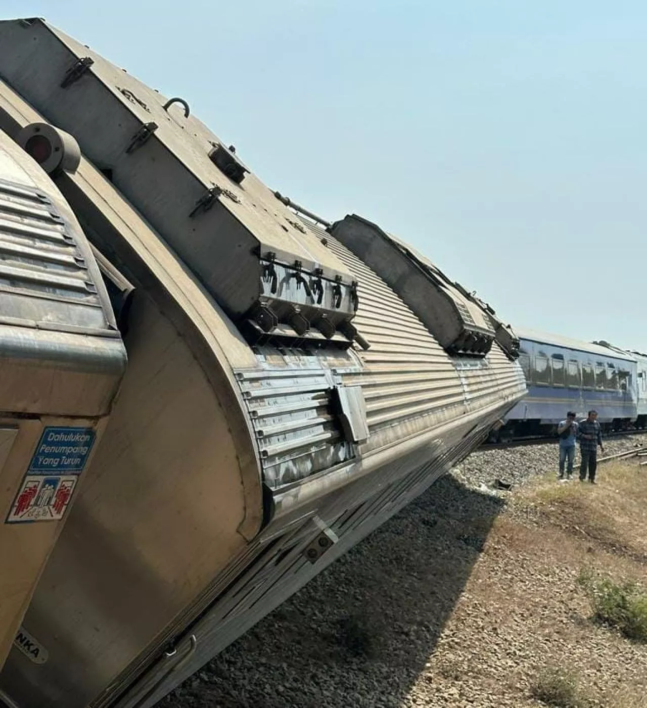 Imbas Kereta Anjlok, 17 KA Jarak Jauh Terlambat, Begini Kompensasinya