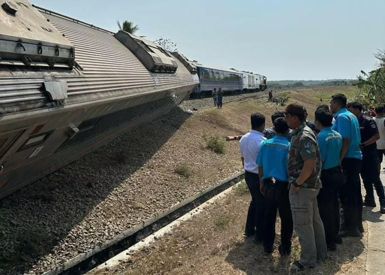 Jalur Sentolo-Wates Lokasi Kereta Api Anjlok Sudah Bisa Dilewati