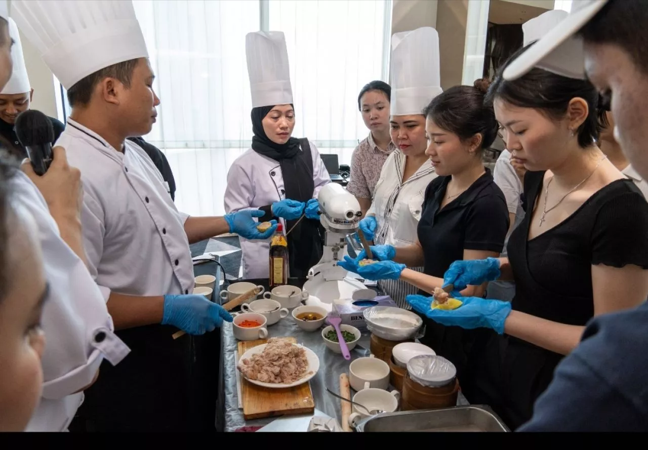 Peringati Hari Chef Internasional, Hotel Ciputra World Adakan Plating Dim Sum Competition