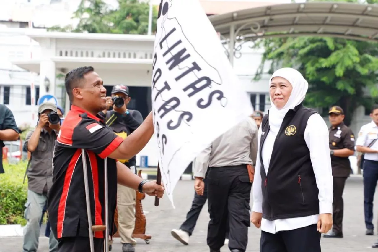 Geliatkan Inklusifitas, Gubernur Khofifah Berangkatkan Tim Lintas Batas Disabilitas Jatim